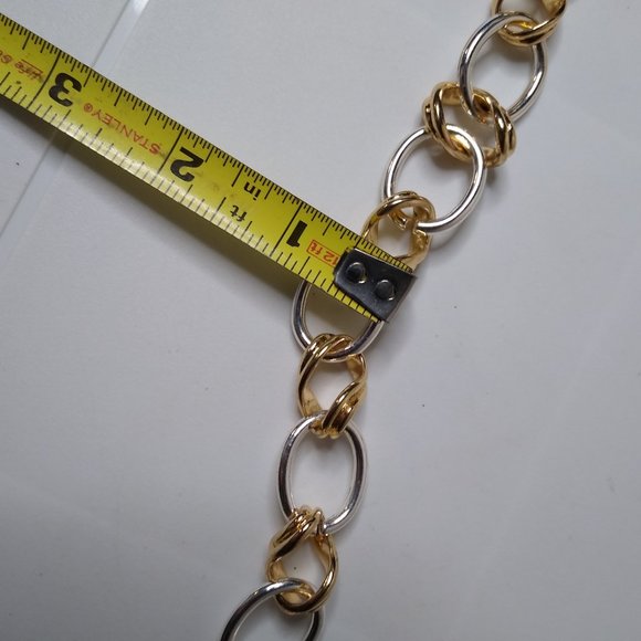Large Metal Chain Bracelet 8.5 Inches - Picture 12 of 12